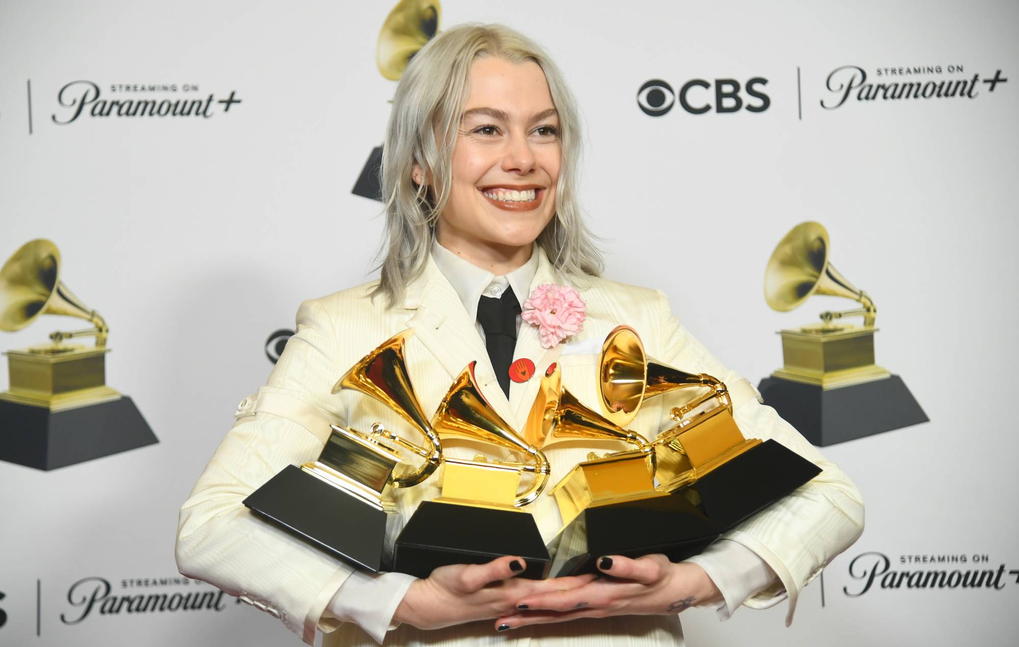 Phoebe Bridgers tells ex-Grammys head Neil Portnow to “rot in piss”