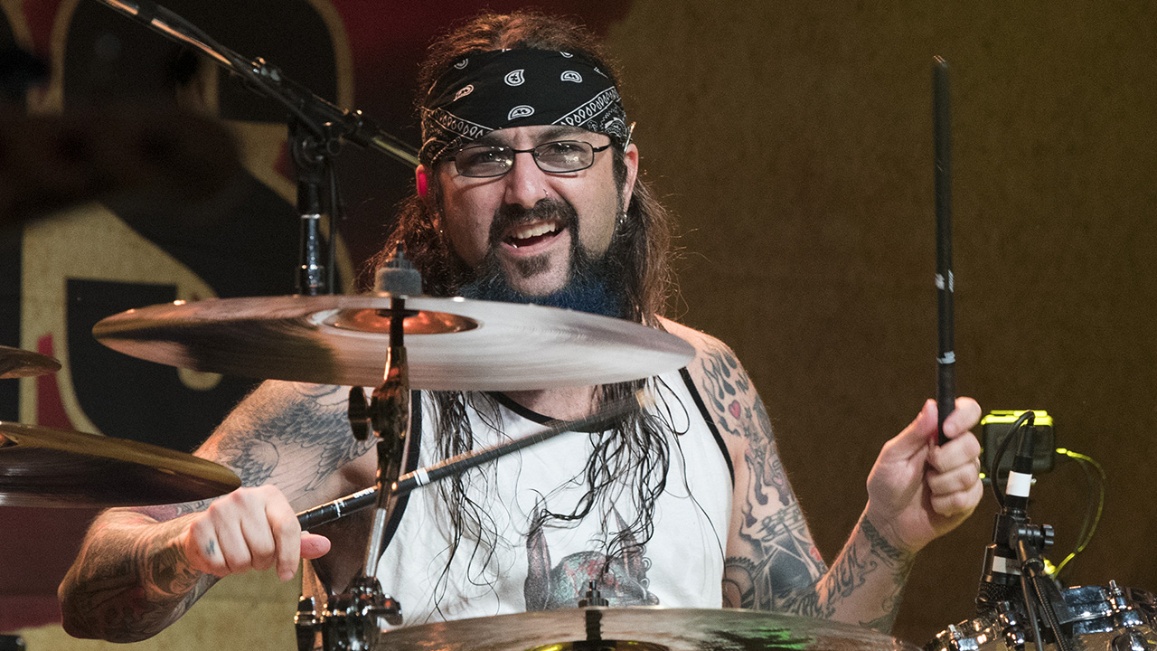 “It had nothing to with me rejoining Dream Theater!” Mike Portnoy responds to Sons Of Apollo claims