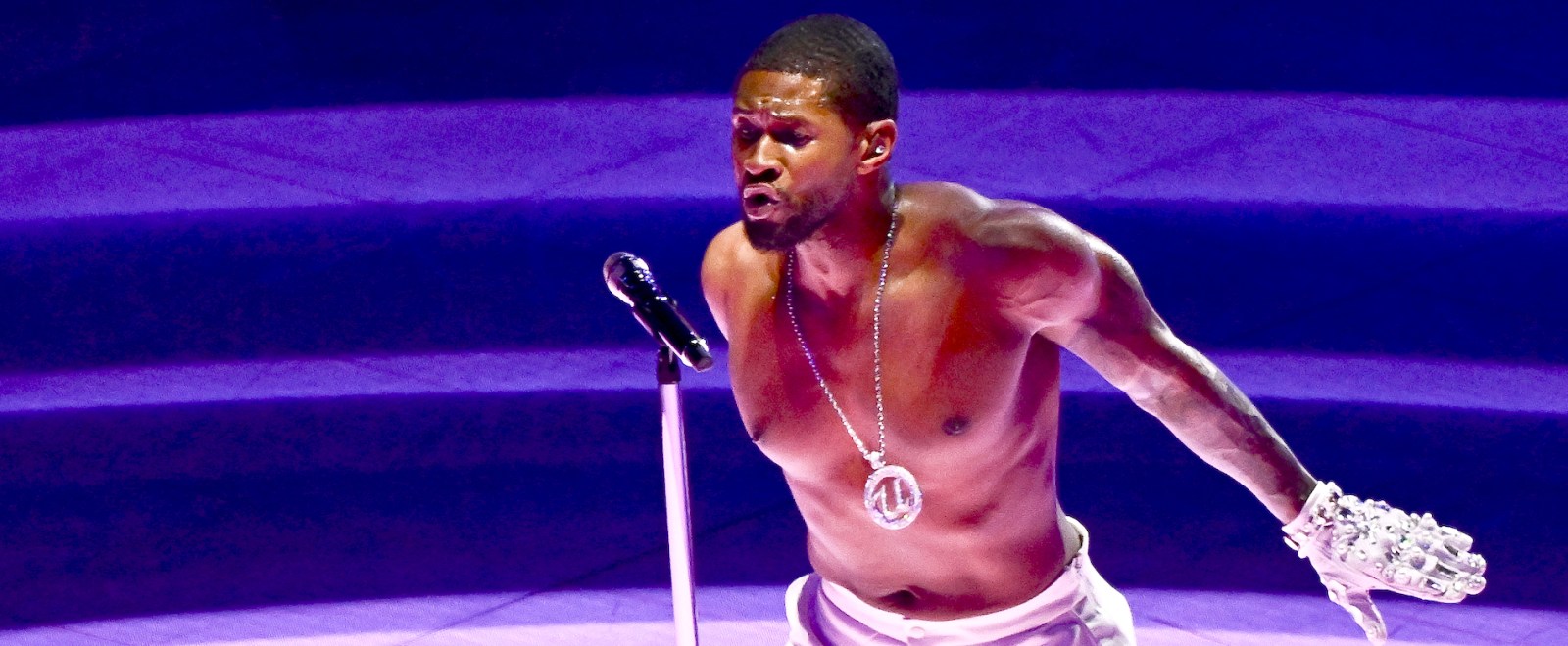 Who Performed With Usher At The Super Bowl Halftime Show?