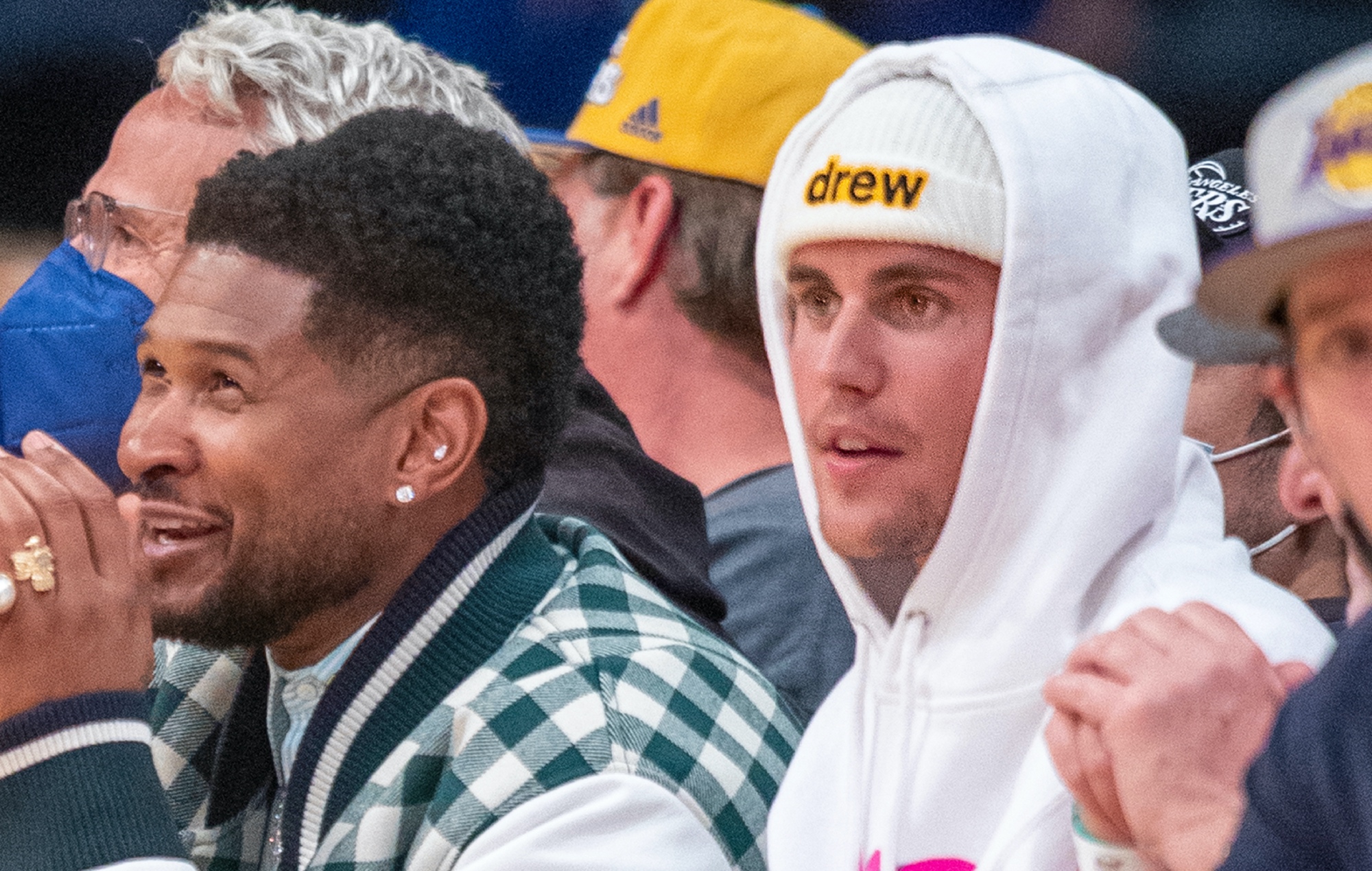 Usher says he “understands” why Justin Bieber turned down Super Bowl offer