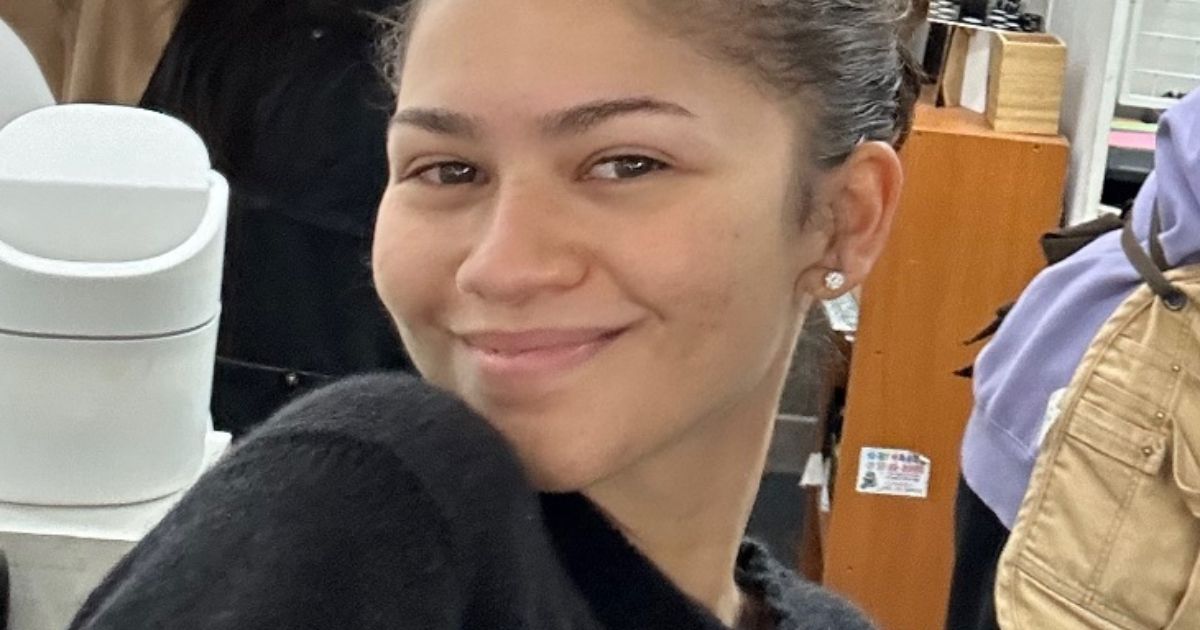 Zendaya Spotted Shopping A Korean Product Even Koreans Don’t Know About