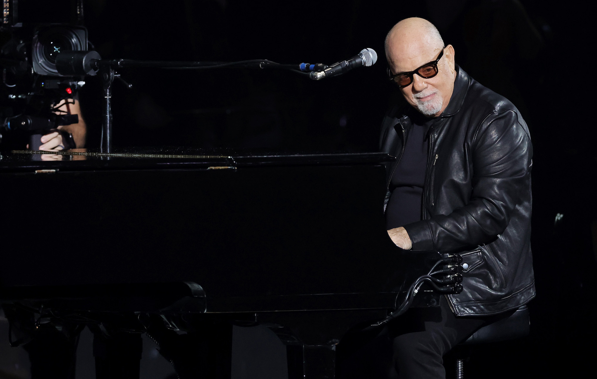 Billy Joel gives first Grammys performance in over two decades