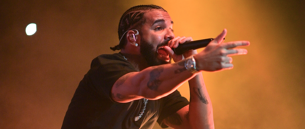 What Time Does Drake Go On Stage For ‘It’s All A Blur Tour — Big As The What?’