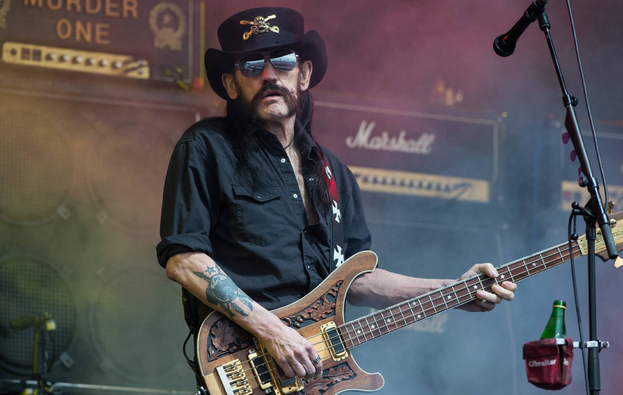 Statue of Motörhead frontman Lemmy to be erected in his Staffordshire hometown