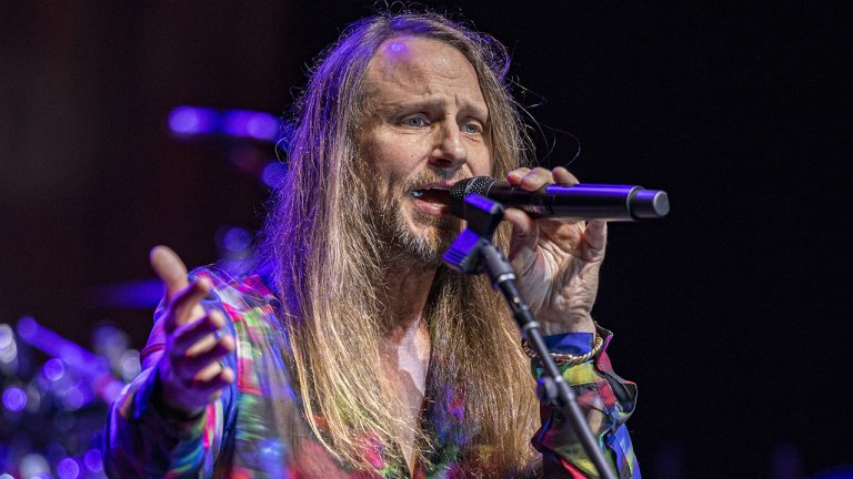 “Isn’t it the best when you get into a band and they happen to have so much material to discover?” Yes’ Jon Davison fell in love with the Moody Blues by falling in love with John Lodge’s daughter