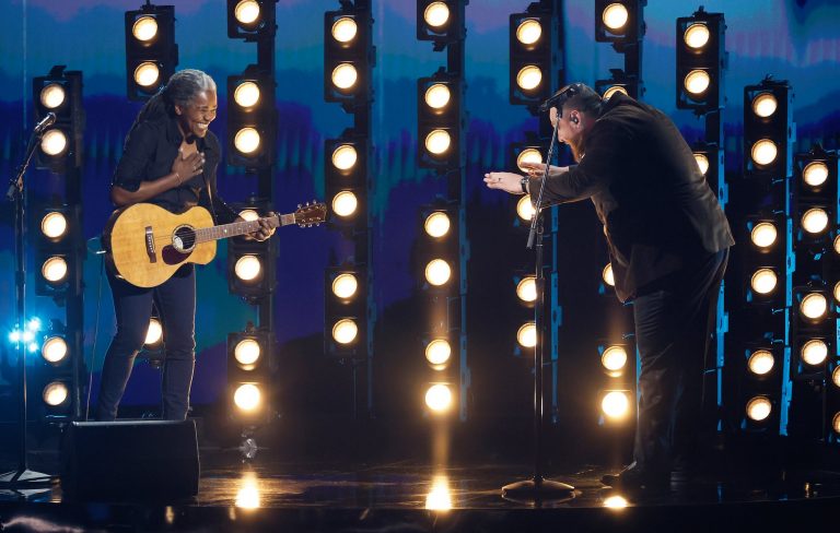 Watch Tracy Chapman joins Luke Combs for ‘Fast Car’ performance at 2024 Grammys