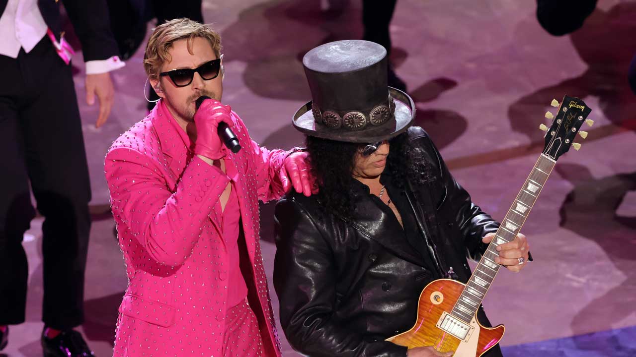 In case you missed it, Slash joined Ryan Gosling onstage at the Oscars to rip his way through that “batshit” song from the Barbie movie