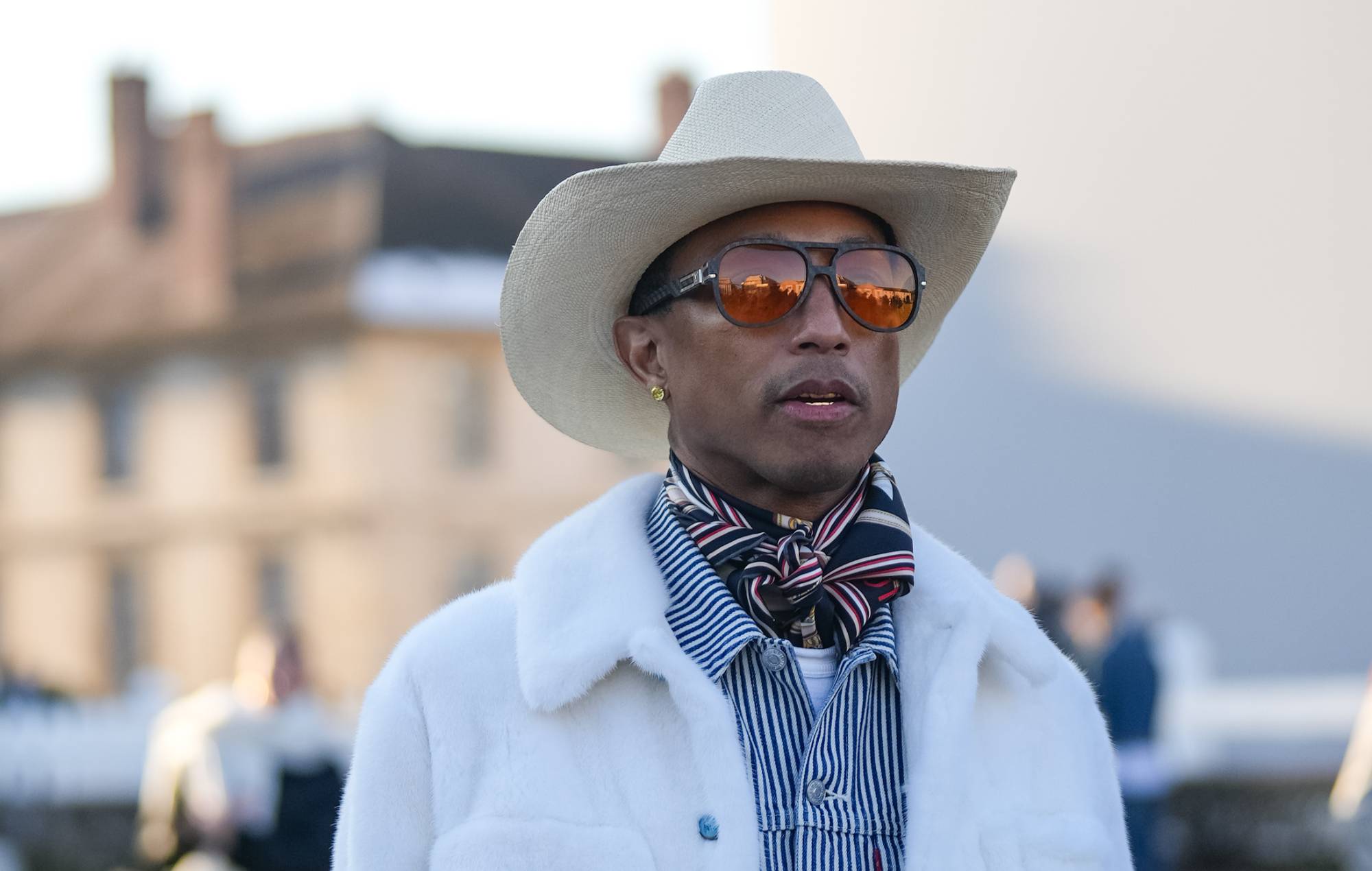 Pharrell Williams quits Grand Prix gig 15 minutes early due to dangerous crowd actvitiy