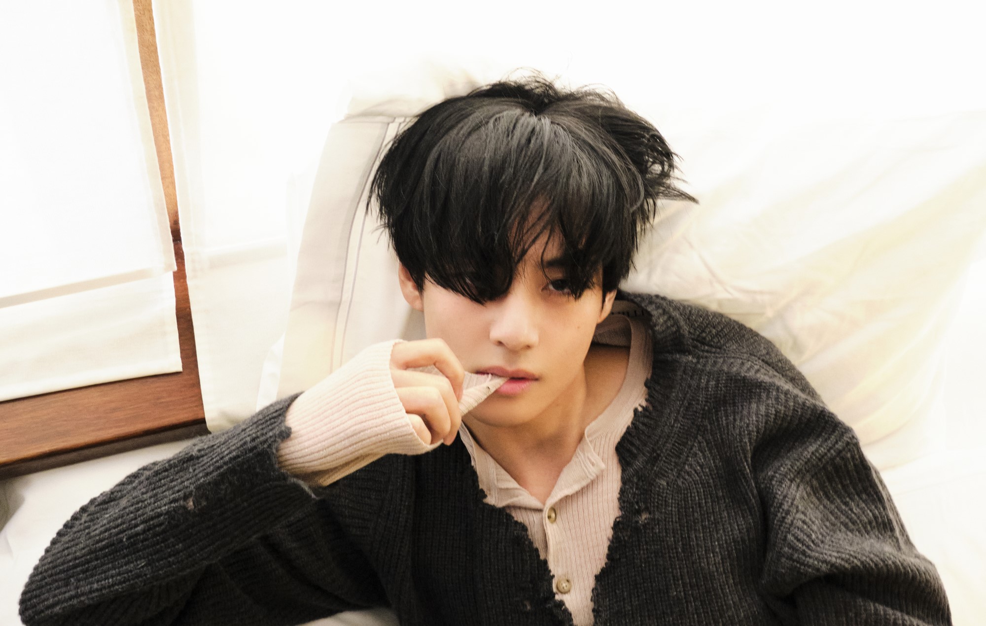 BTS’ V attempts to get out of the friend zone on addictive new single ‘Fri(end)s’
