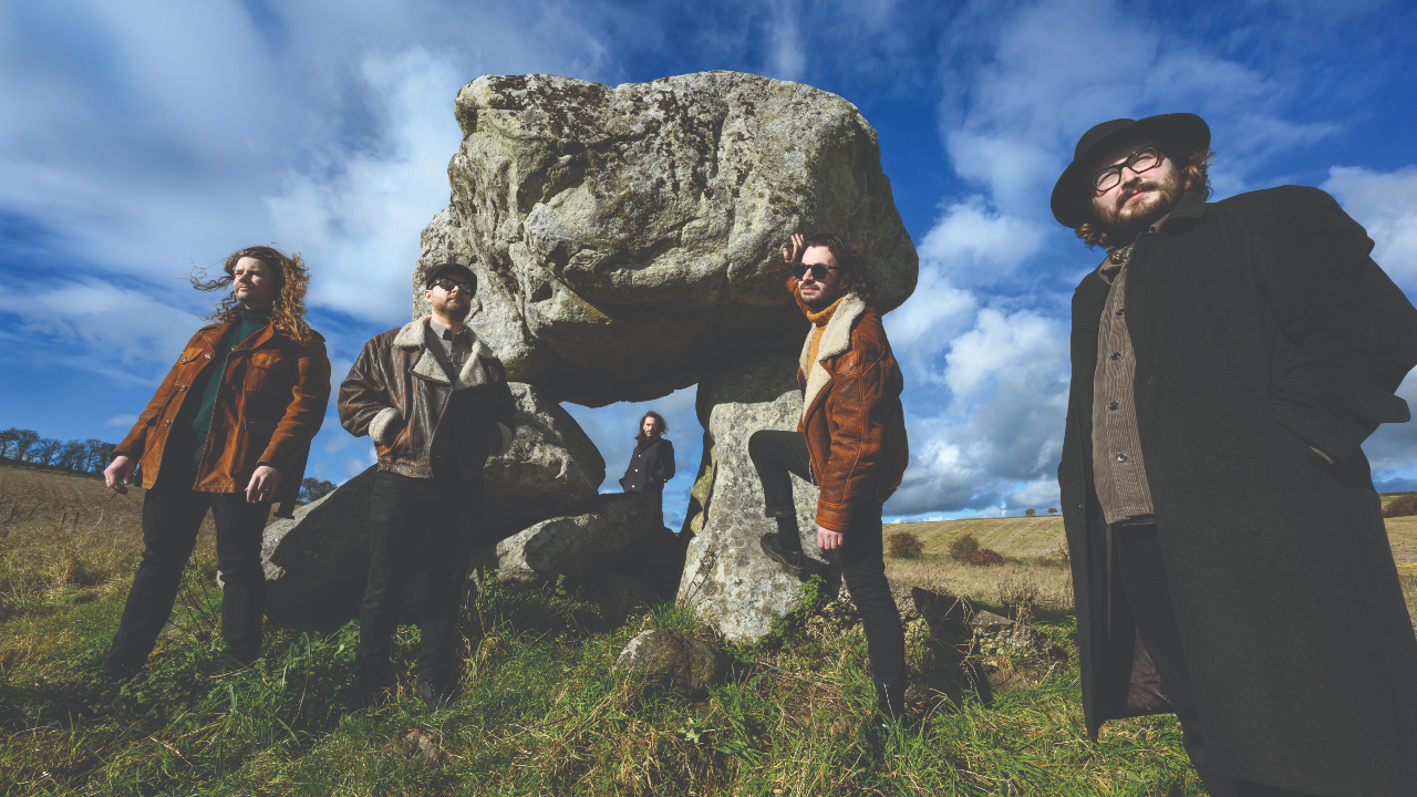 “When I was a kid, my obsession was rifling through the forest for mushrooms. Then I gravitated toward witchcraft.” We spent a day amongst neolithic tombs and monoliths with occult metal sensations, Green Lung