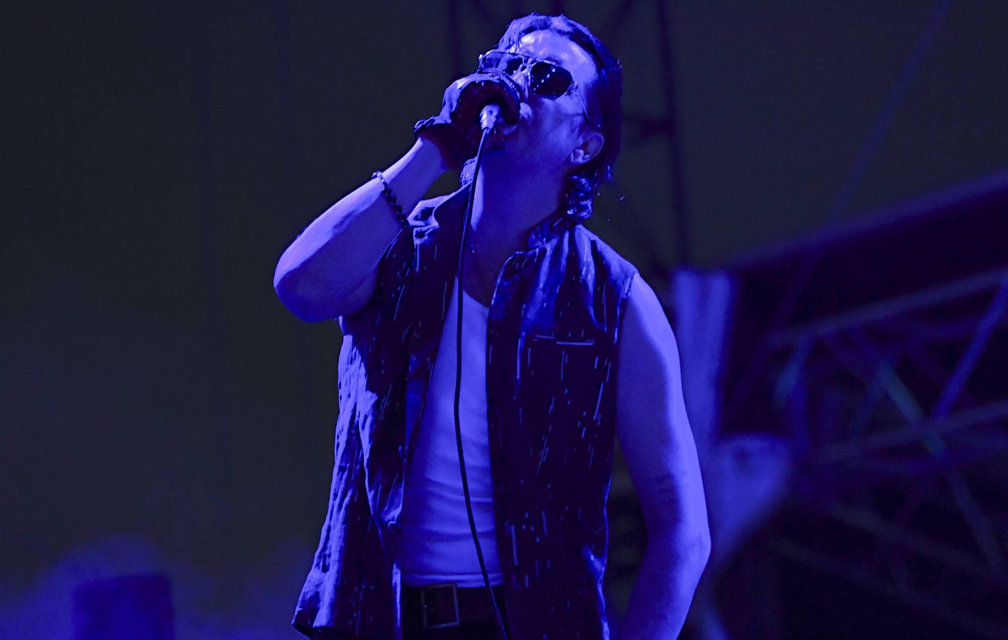 Watch The Strokes dust off live rarities at Kina Collins benefit gig in Chicago