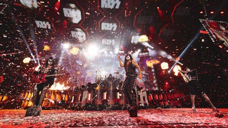 “I’ve had to turn my back, because, you know, the big man is not supposed to cry”: All the stories from behind the scenes at Kiss’s emotional final blow-out at Madison Square Garden