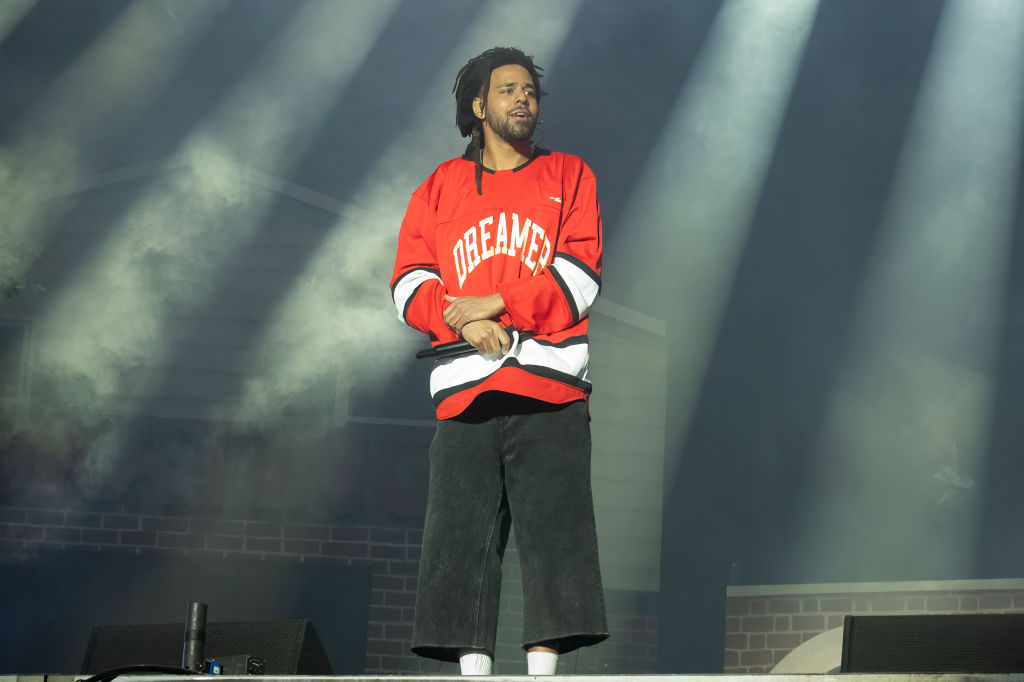 J. Cole Addresses Kendrick Lamar “7 Minute Drill” At Dreamville Festival, Xitter Reacts