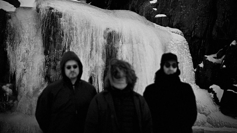 “A machine intertwining with the human consciousness!” Members of Oranssi Pazuzu and K-X-P launch new outfit Haunted Plasma