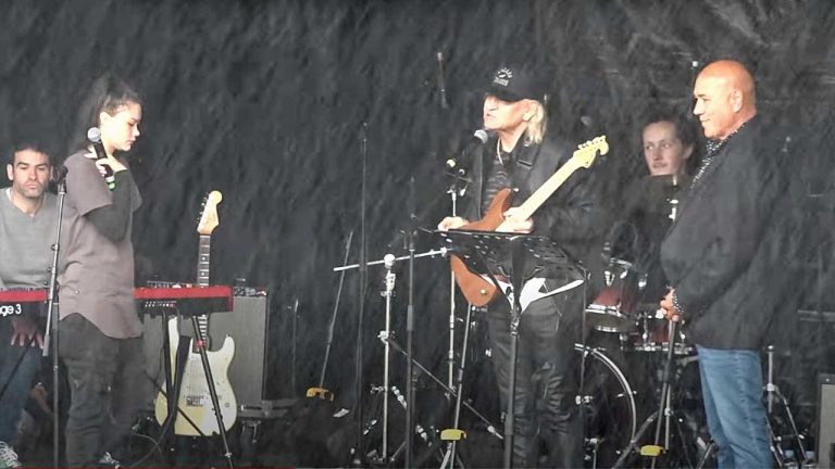 Eagles guitarist Joe Walsh just played Desperado for a rain-soaked crowd of 300 at a historic Māori fort in New Zealand