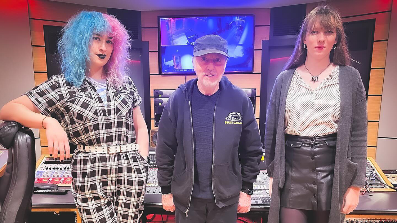 Kyros’s Shelby Logan Warne and prog musician Grace Hayhust take over at London’s Sensible Music Studios