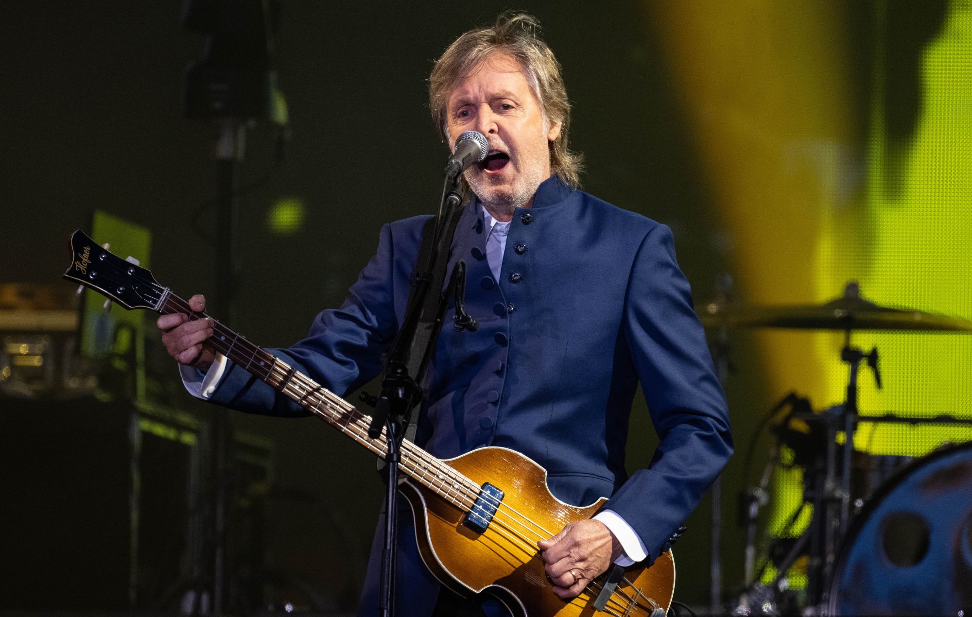 Paul McCartney and The Eagles play The Beatles’ ‘Let It Be’ at Jimmy Buffett tribute show