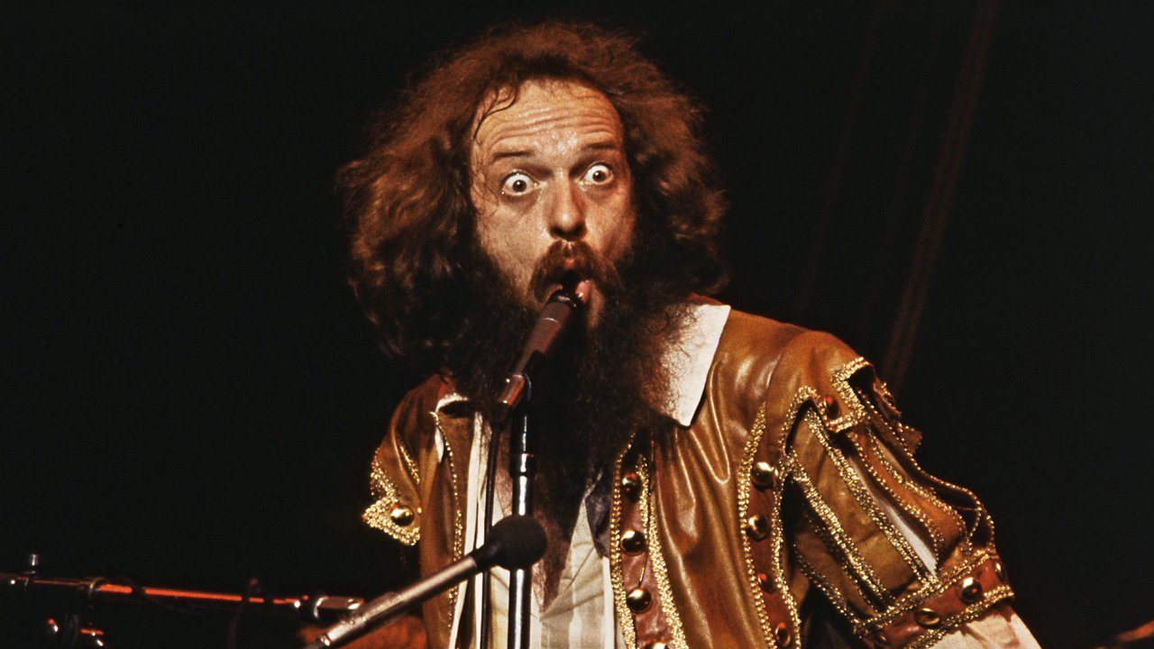 Jethro Tull announce six-disc Bursting Out – The Inflated Edition