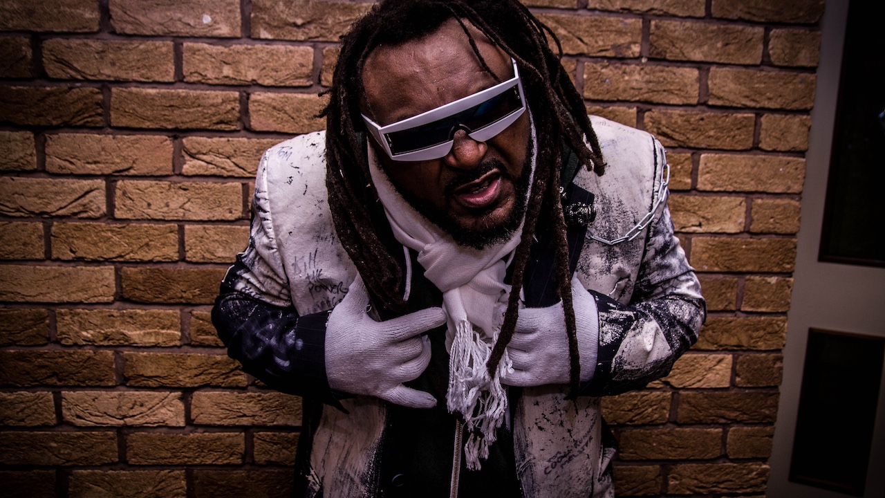 “I started watching people like the Pope – when he turns up you know he’s in the room!”: Skindred frontman Benji Webbe on how he became metal’s most flamboyant frontman