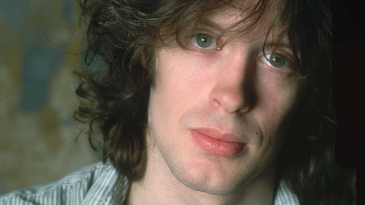 “When the entire crowd is singing it back at me, it’s such a glorious feeling”: The Waterboys classic Mike Scott wrote to prove how easy it was to write songs