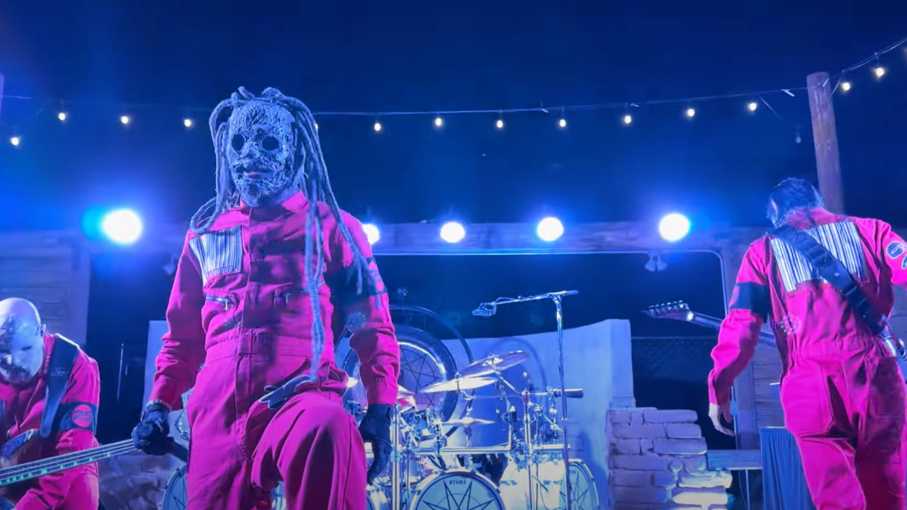 “This year is 1999 right here!” Watch Slipknot break out new masks, classic songs and their brand new drummer at last night’s super-intimate, 300-capacity show in Pioneertown, California