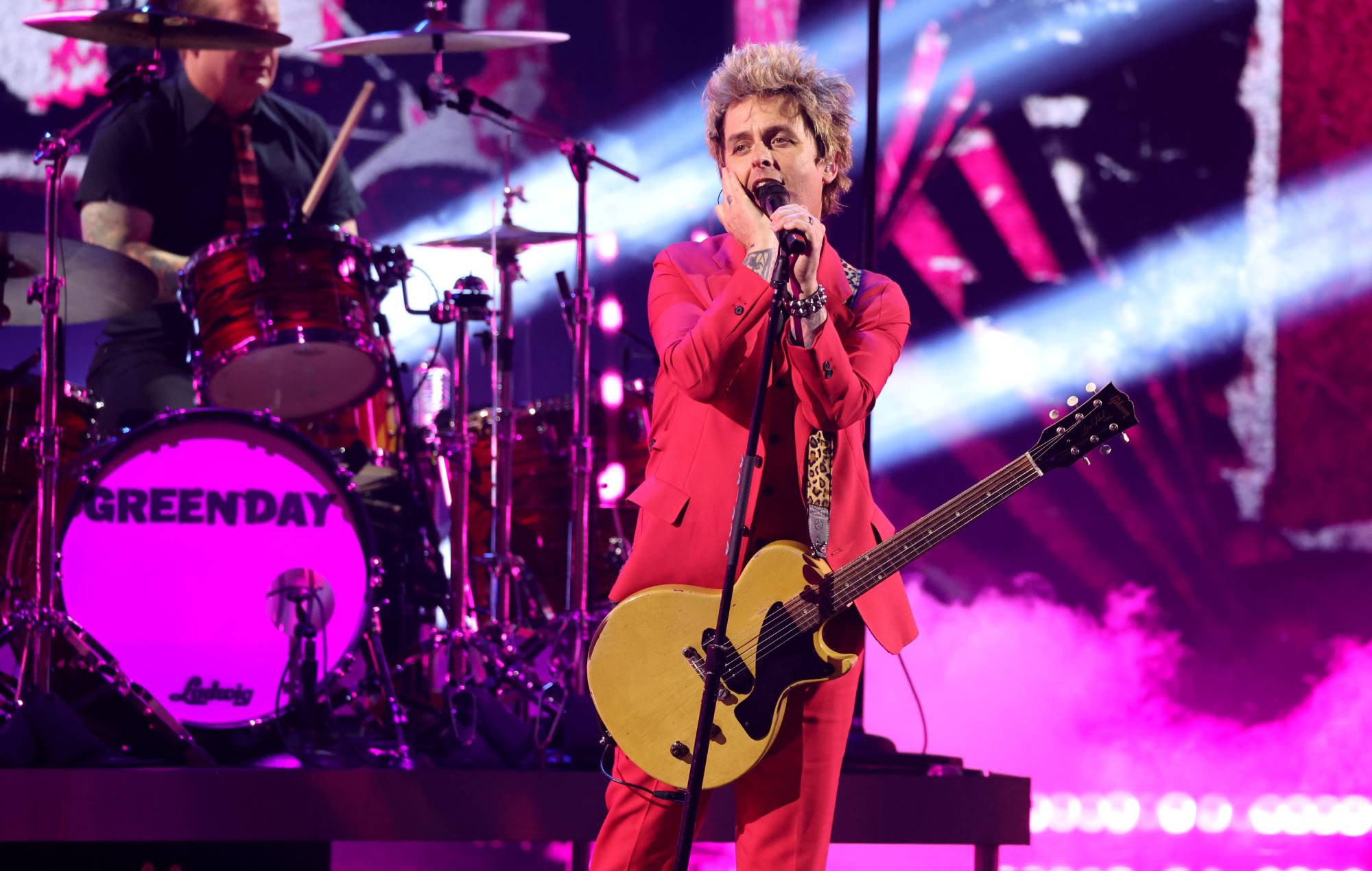 Green Day kick off ‘Saviors’ world tour with ‘Dookie’, ‘American Idiot’, the hits and epic stage show