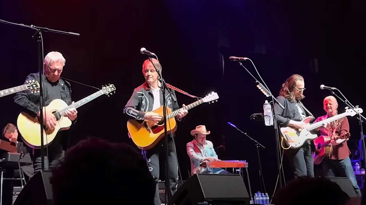 Watch Geddy Lee and Alex Lifeson appear onstage together at Gordon Lightfoot tribute show in Toronto