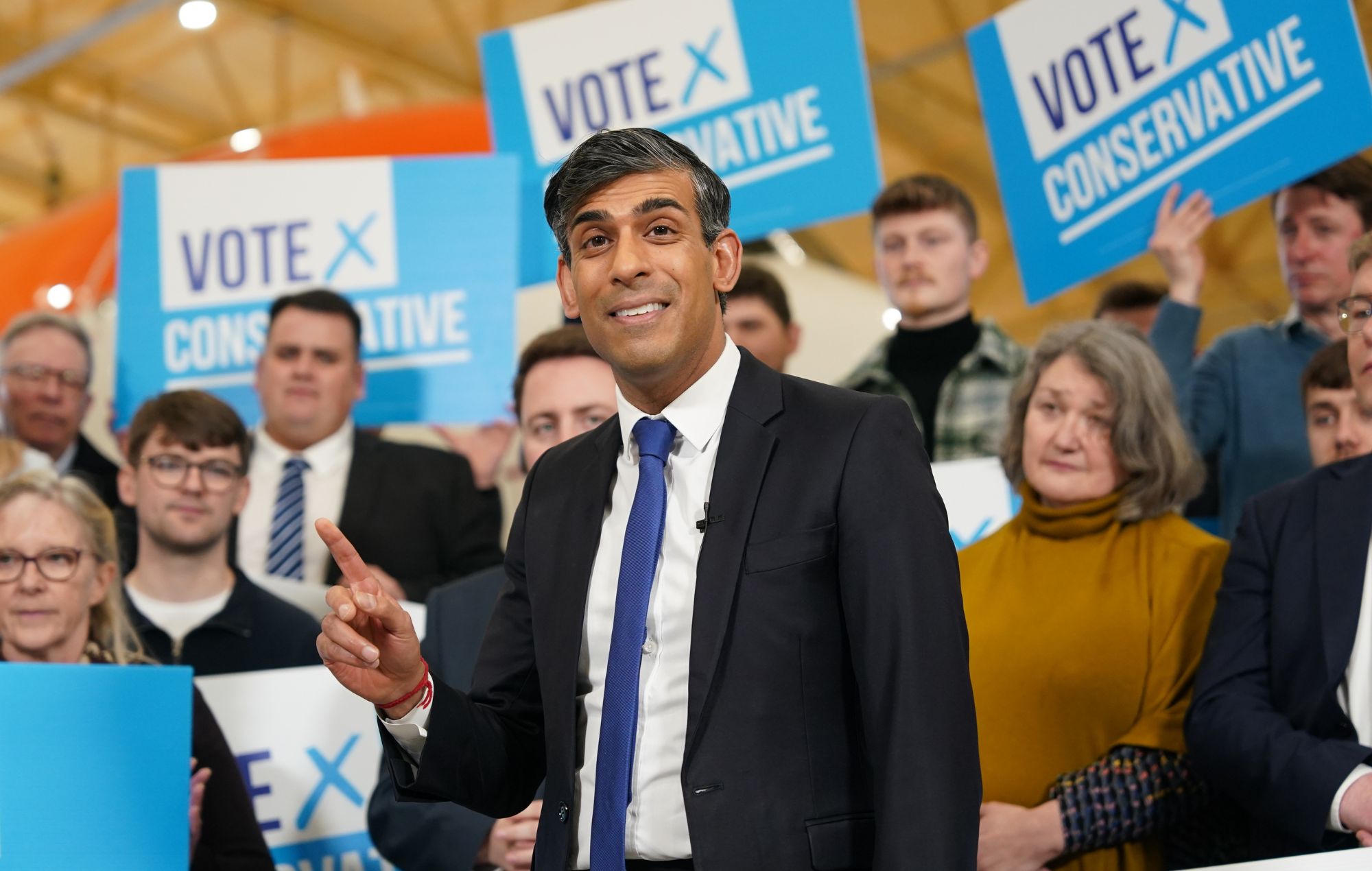 Conservatives set for historic losses in UK local elections with demand growing for general election 