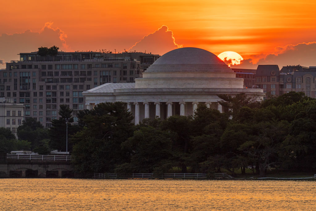 Summer Roars Ahead With Massive Heat Wave Slamming Eastern U.S.