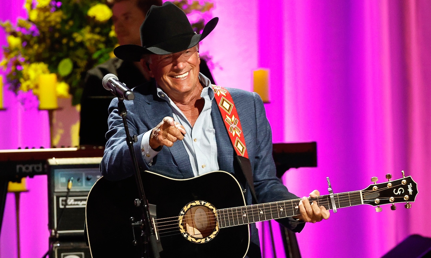 George Strait Breaks Record For Largest Concert Held In The U.S.