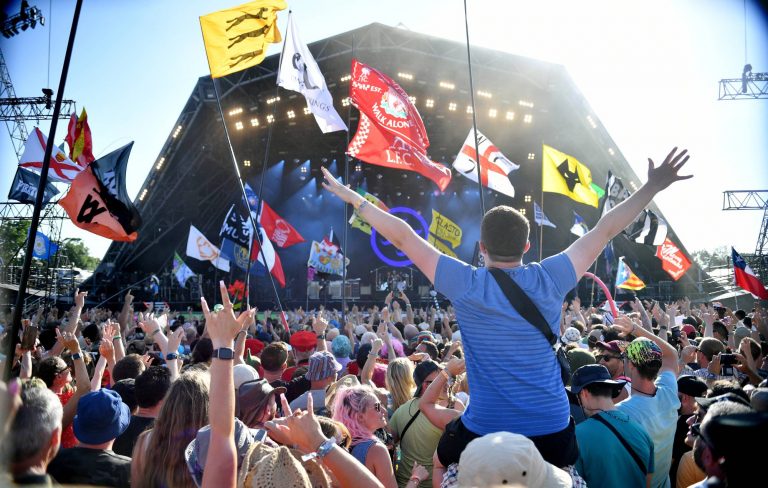 Glastonbury urge festival-goers to “leave no trace” and “only bring sturdy camping equipment”