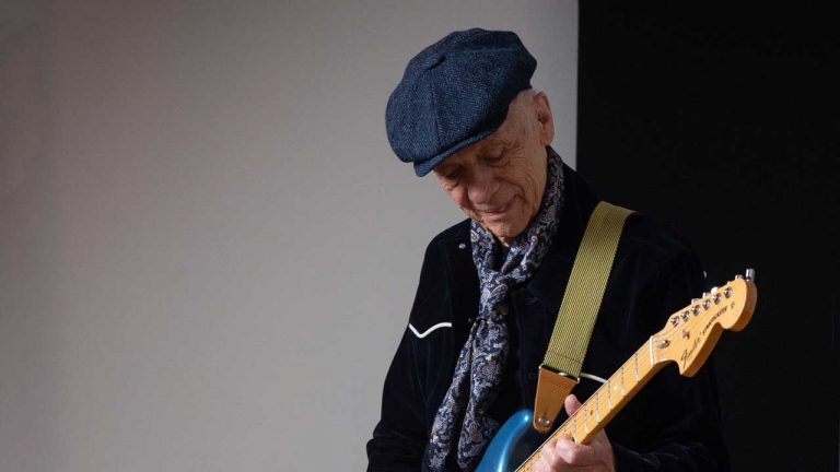 “I have struggled with this decision but realise I cannot continue touring at this time”: Robin Trower cancels US tour on doctor’s orders