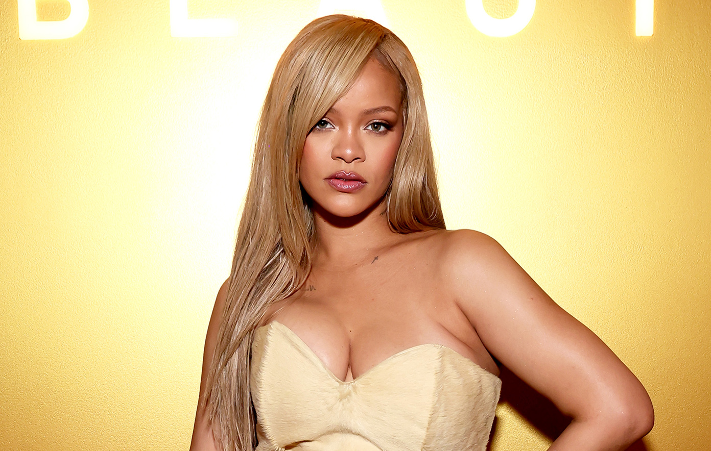 Rihanna reacts to getting the most diamond singles by a female artist