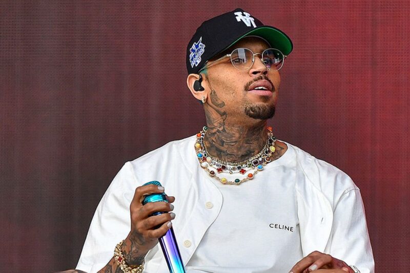 Chris Brown Threatens Impersonator: “You Could Never Be Me!”