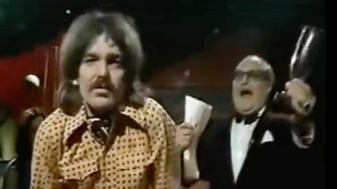 “The show was vilified by the record companies because artists were insulted on a regular basis”: In 1974 Captain Beefheart appeared on Dutch TV show Van Oekel’s Discohoek: Even by his standards, it was weird