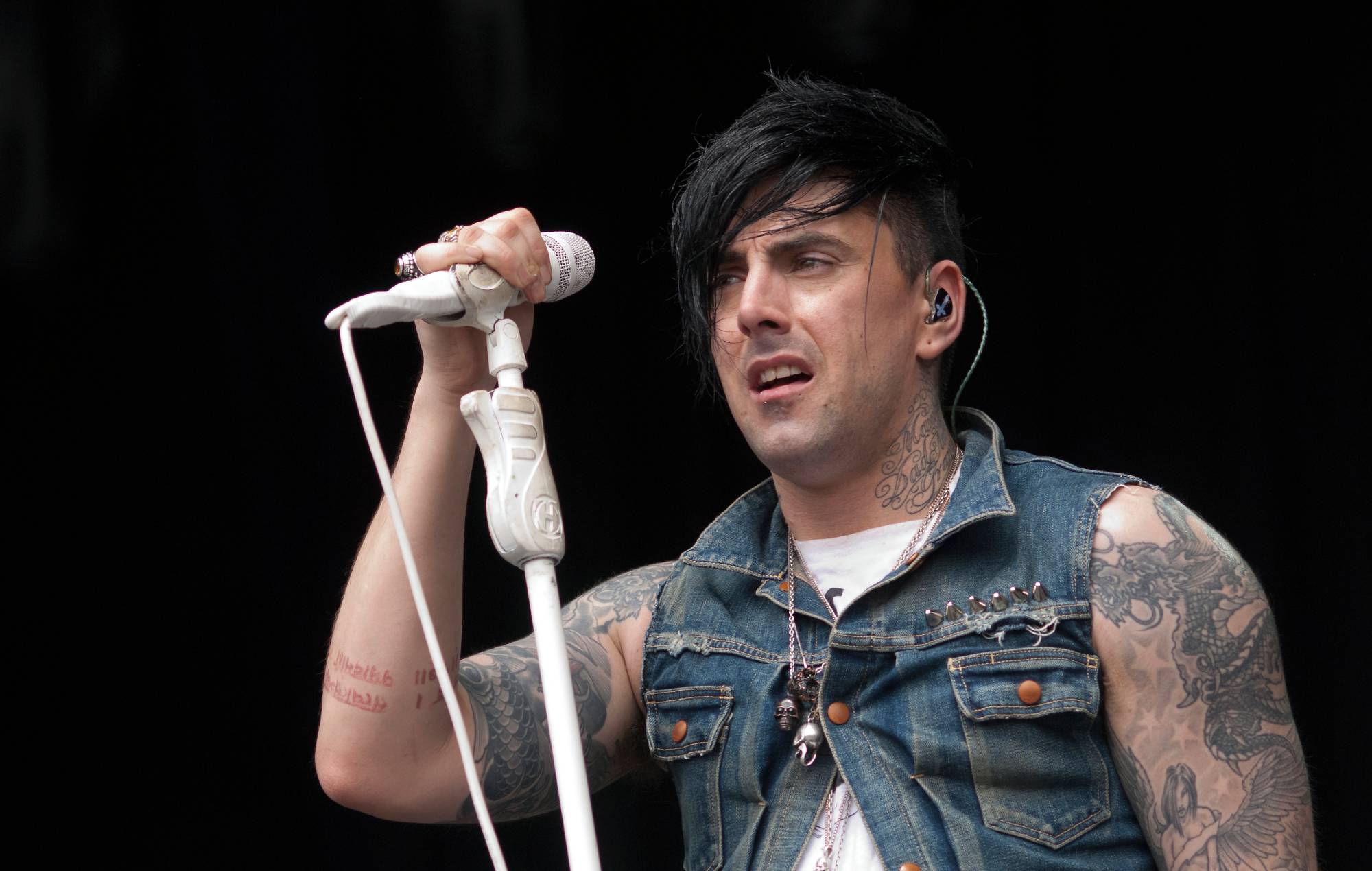 Lostprophets’ Ian Watkins was stabbed with “sharpened toilet brush” in prison over drug debt