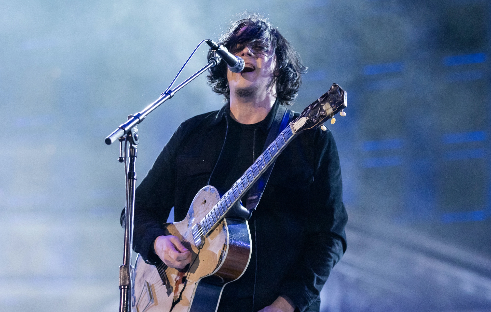 Jack White to play intimate Nashville show to raise money for venue’s new sound system