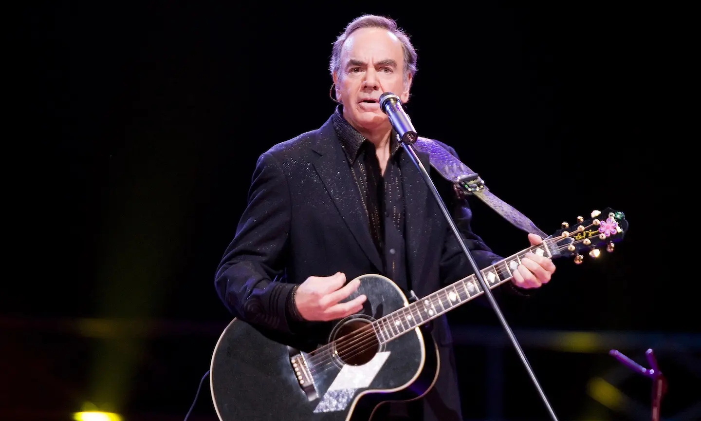 Neil Diamond Shares Video Of ‘Pretty Amazing Grace (Live In Studio)’