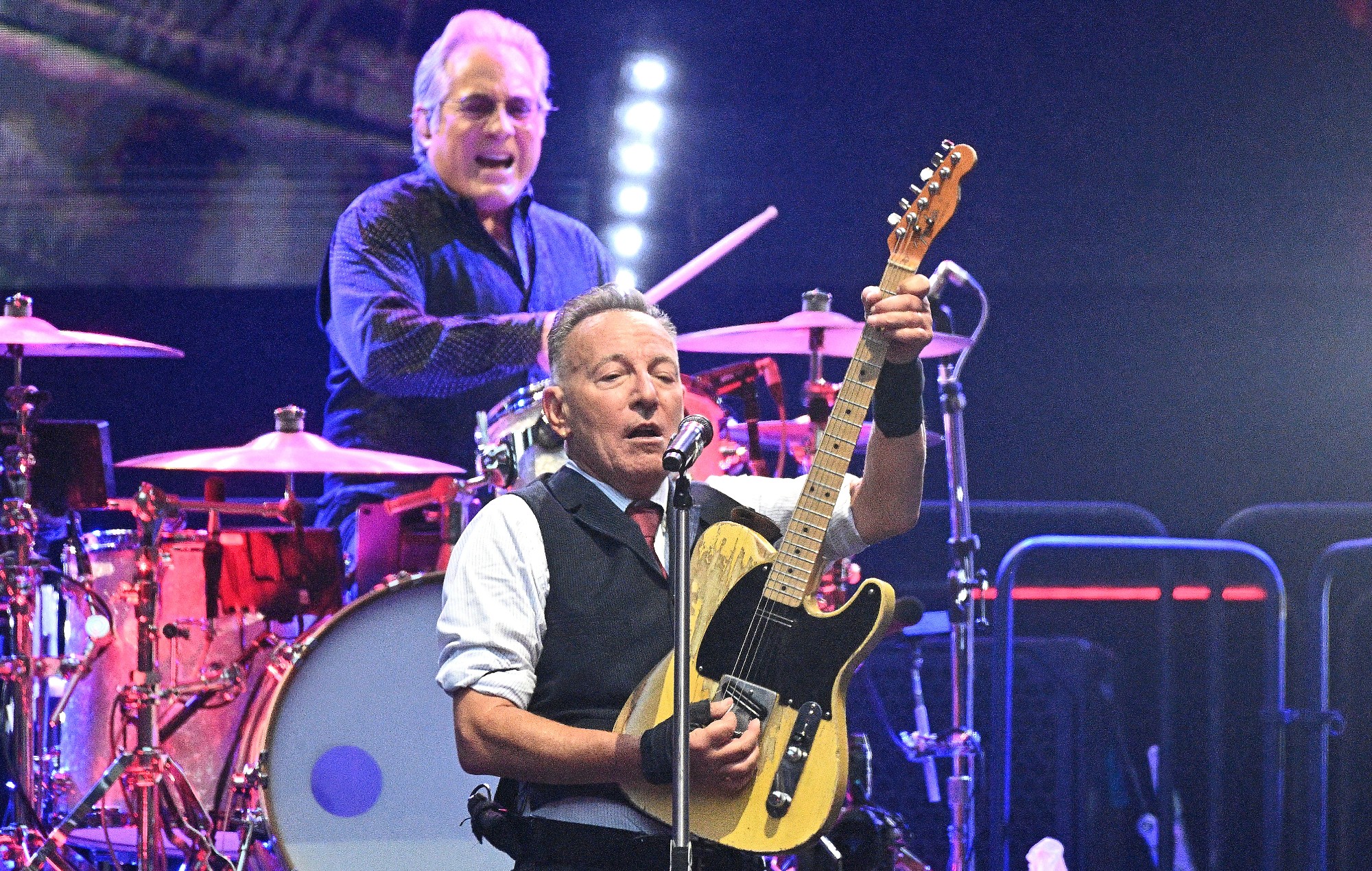 Bruce Springsteen helps fans get engaged during ‘The Promised Land’ at Wembley Stadium