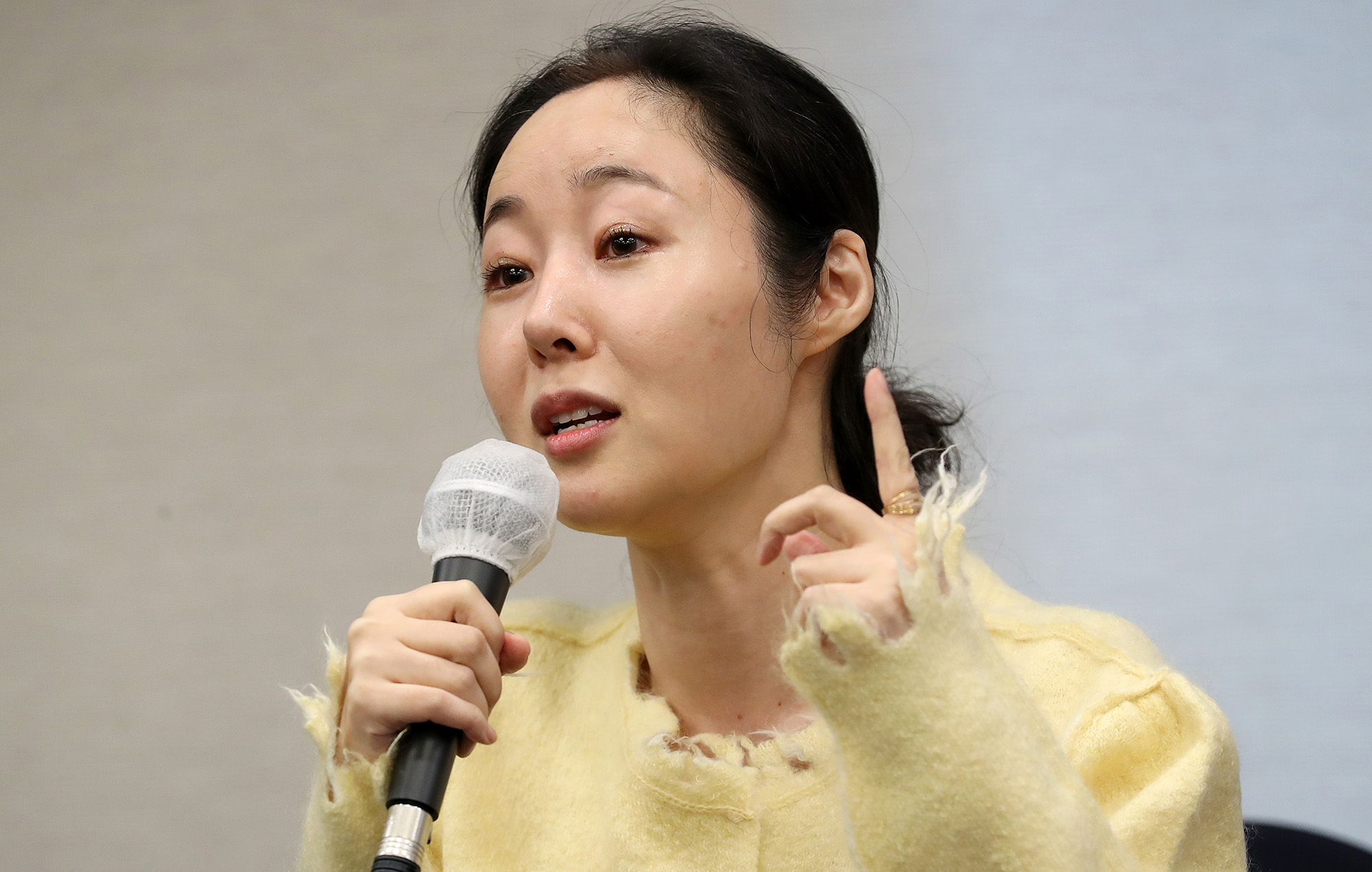 ADOR CEO Min Hee-jin questioned by police amid HYBE feud, says she’s “glad to tell the truth”