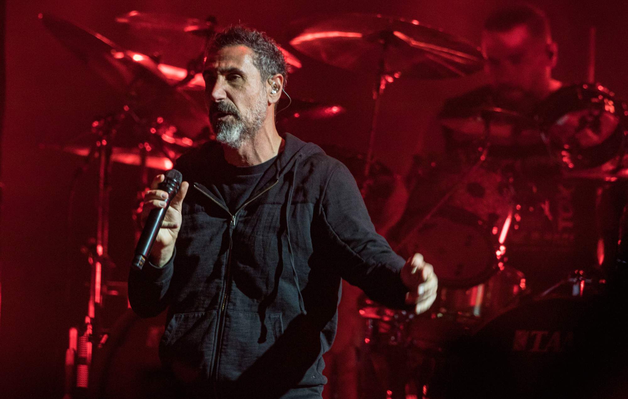 Serj Tankian “totally open” to System Of A Down continuing with new singer: “Absolutely”