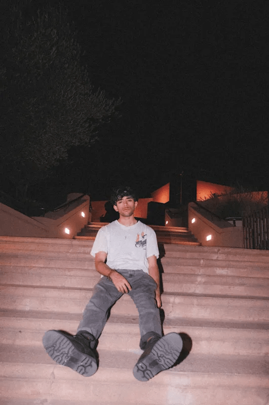 Devan Trey Captivates With New Single “MUMBAI MONEY”