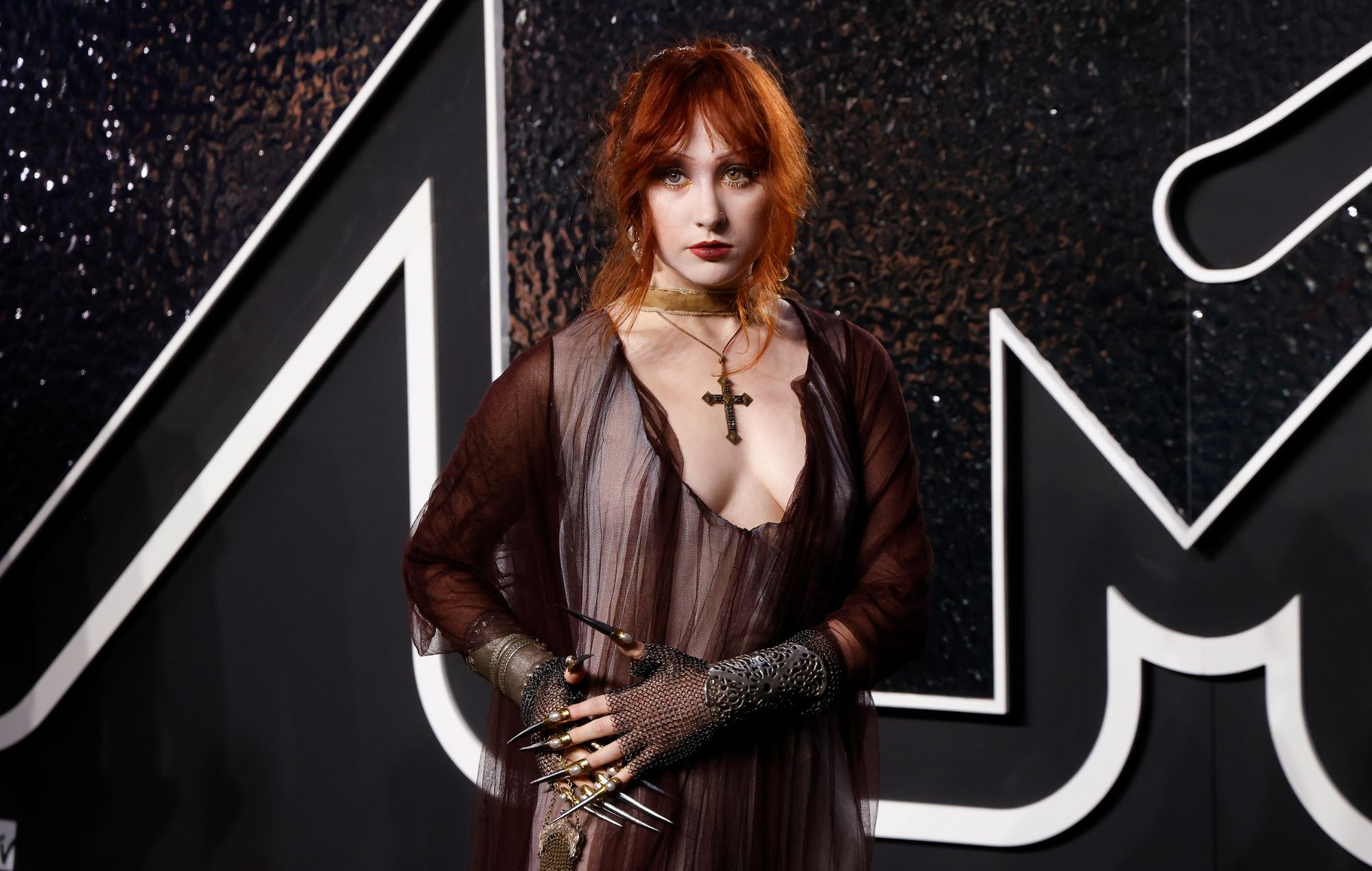 Chappell Roan dedicates Best New Artist win at VMAs to queer and trans community