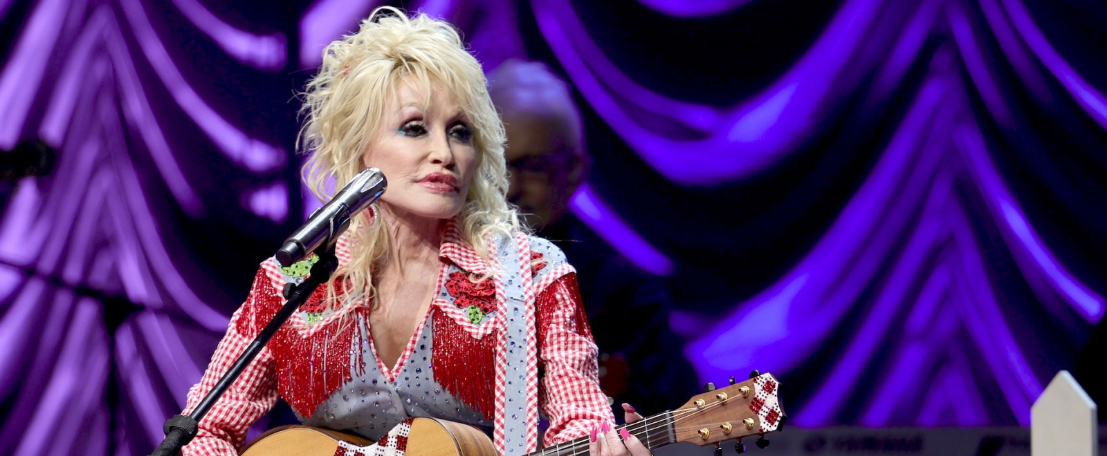 Dolly Parton Doesn’t Think Beyoncé’s ‘Cowboy Carter’ Was ‘Shut Out’ From The CMA Awards, Despite Receiving No Nominations