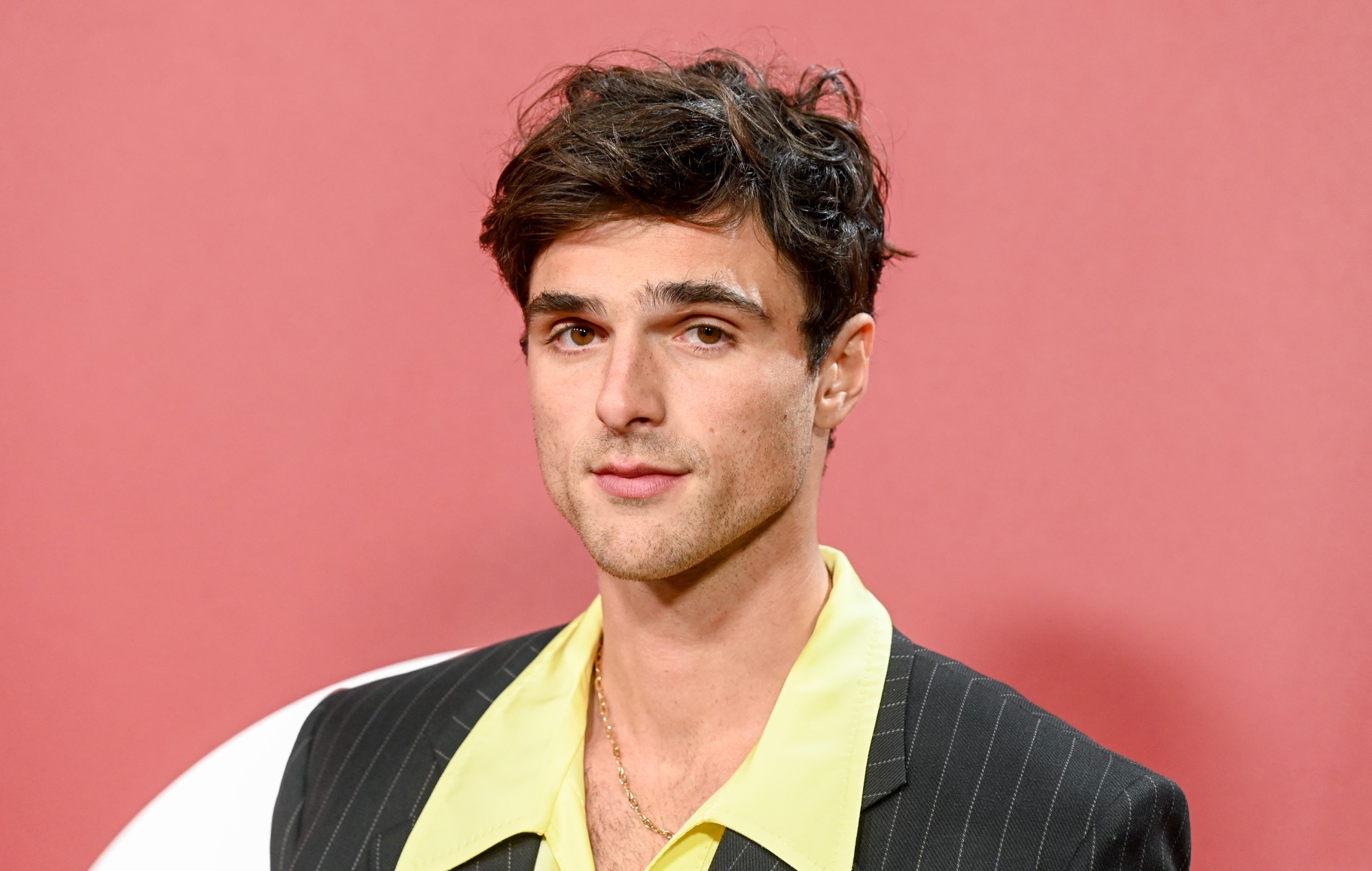 Fans criticise casting of Jacob Elordi as “dark skinned” Heathcliff in Emerald Fennall’s new ‘Wuthering Heights’ film