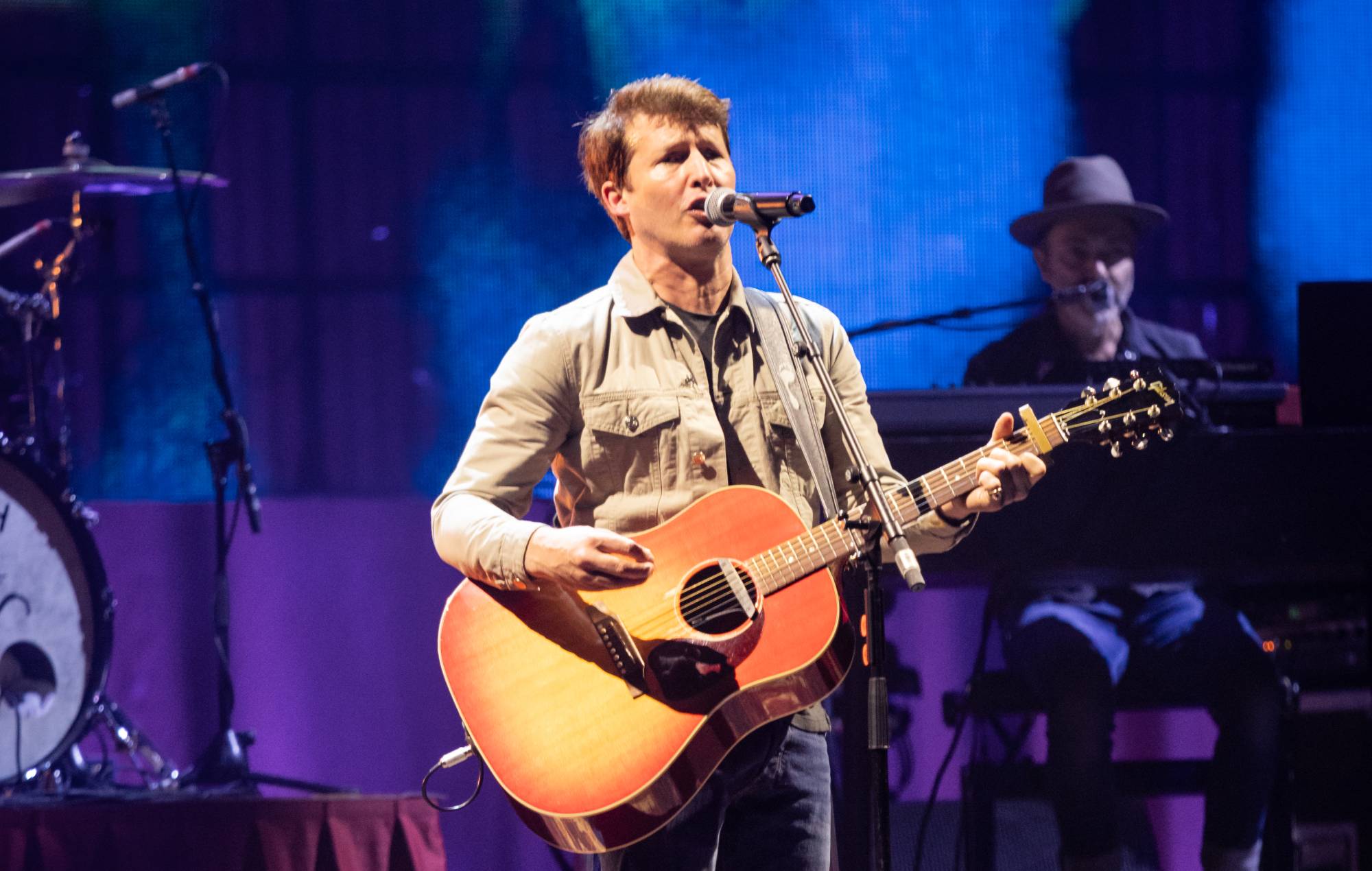 James Blunt promises to change his name to “whatever the public wants” if his debut album hits Number One