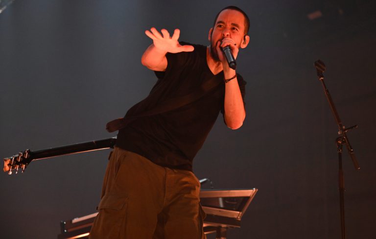 Mike Shinoda “not sure” if Linkin Park will make new recordings of Chester Bennington songs