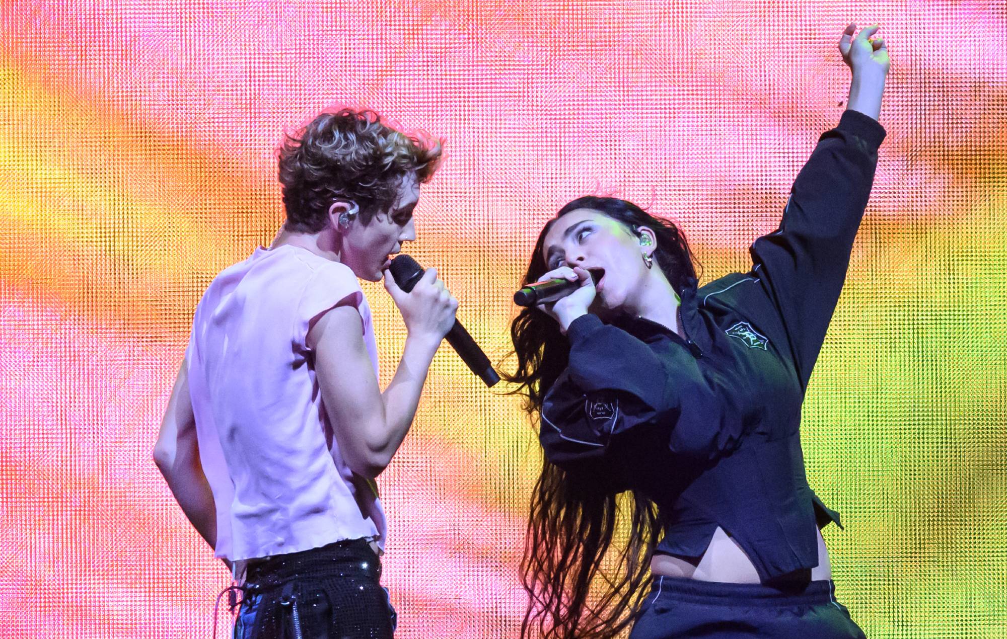 Here’s everything Troye Sivan and Charli XCX played on the first night of their joint ‘Sweat’ US tour