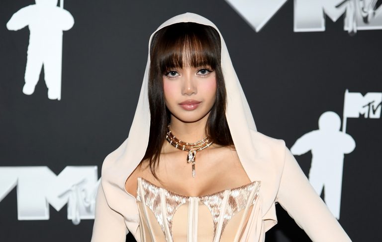 BLACKPINK’s Lisa to perform at 2024 Victoria’s Secret show