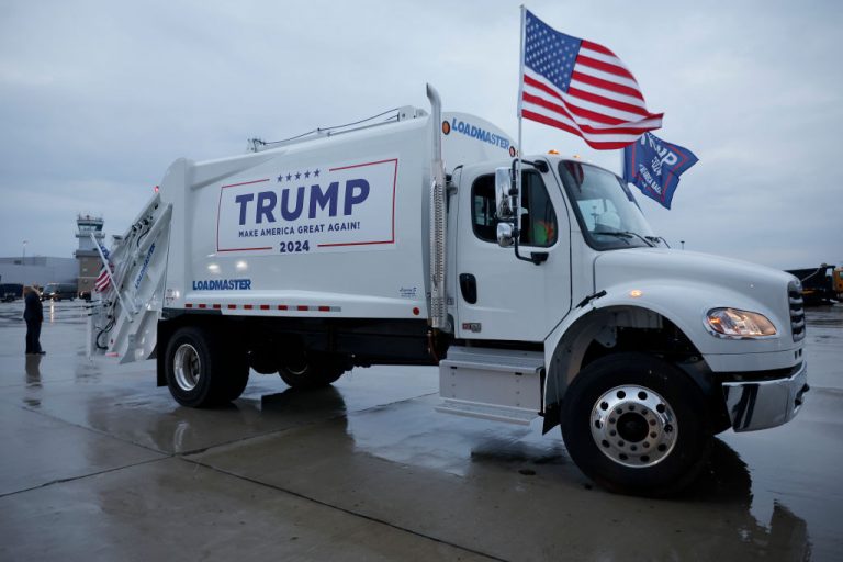 Sofa King Trash: Garbage Force One Trends Because Of Trump & MAGA Headass Hypocrisy